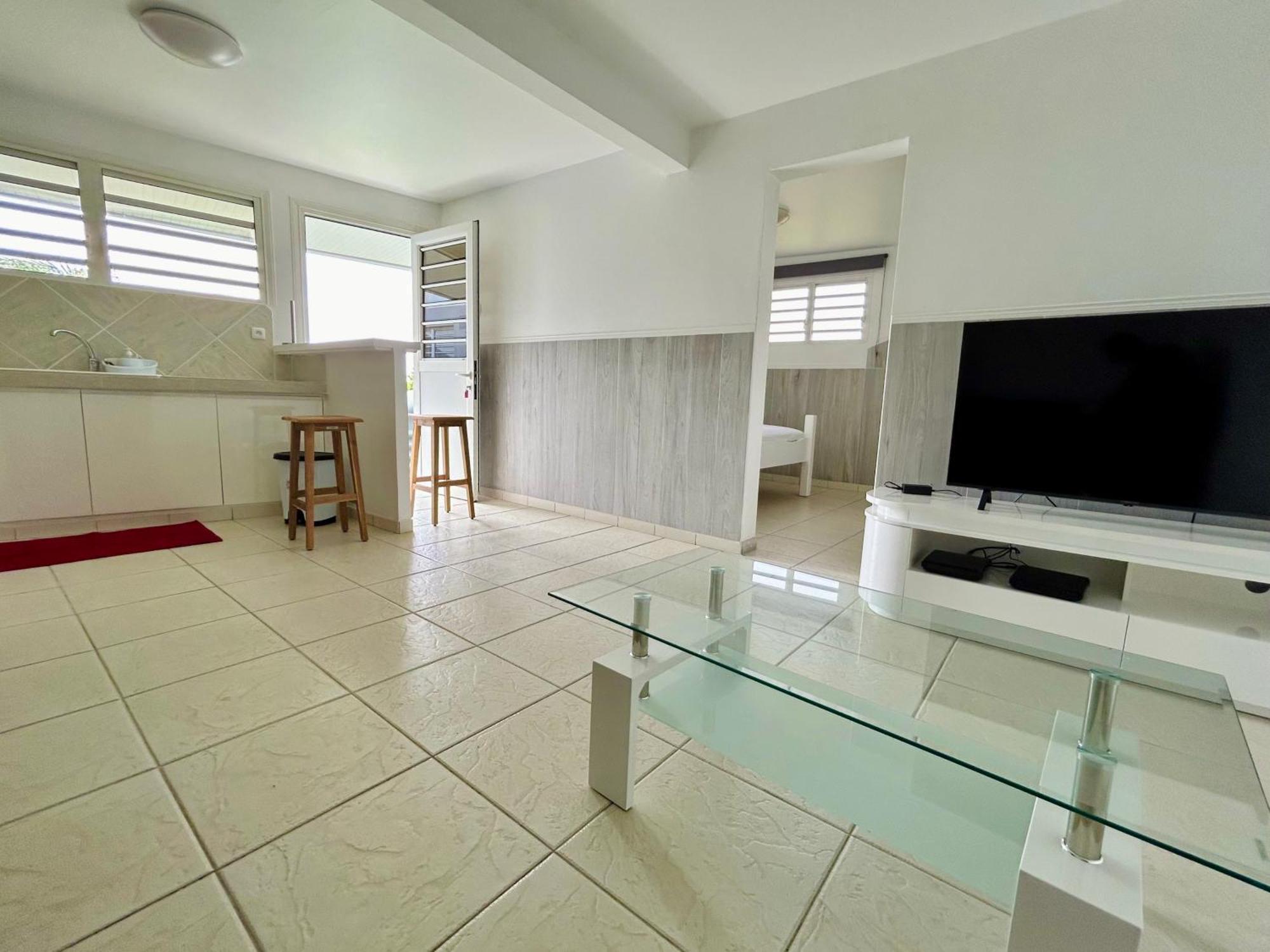 Apartament Bleu Soleil Le Morne-Vert Zewnętrze zdjęcie